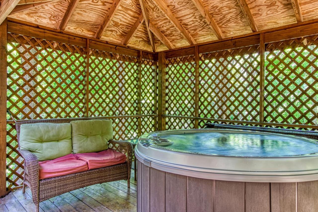 Very Private, Real Log Cabin With Hot Tub! Sevierville Luaran gambar