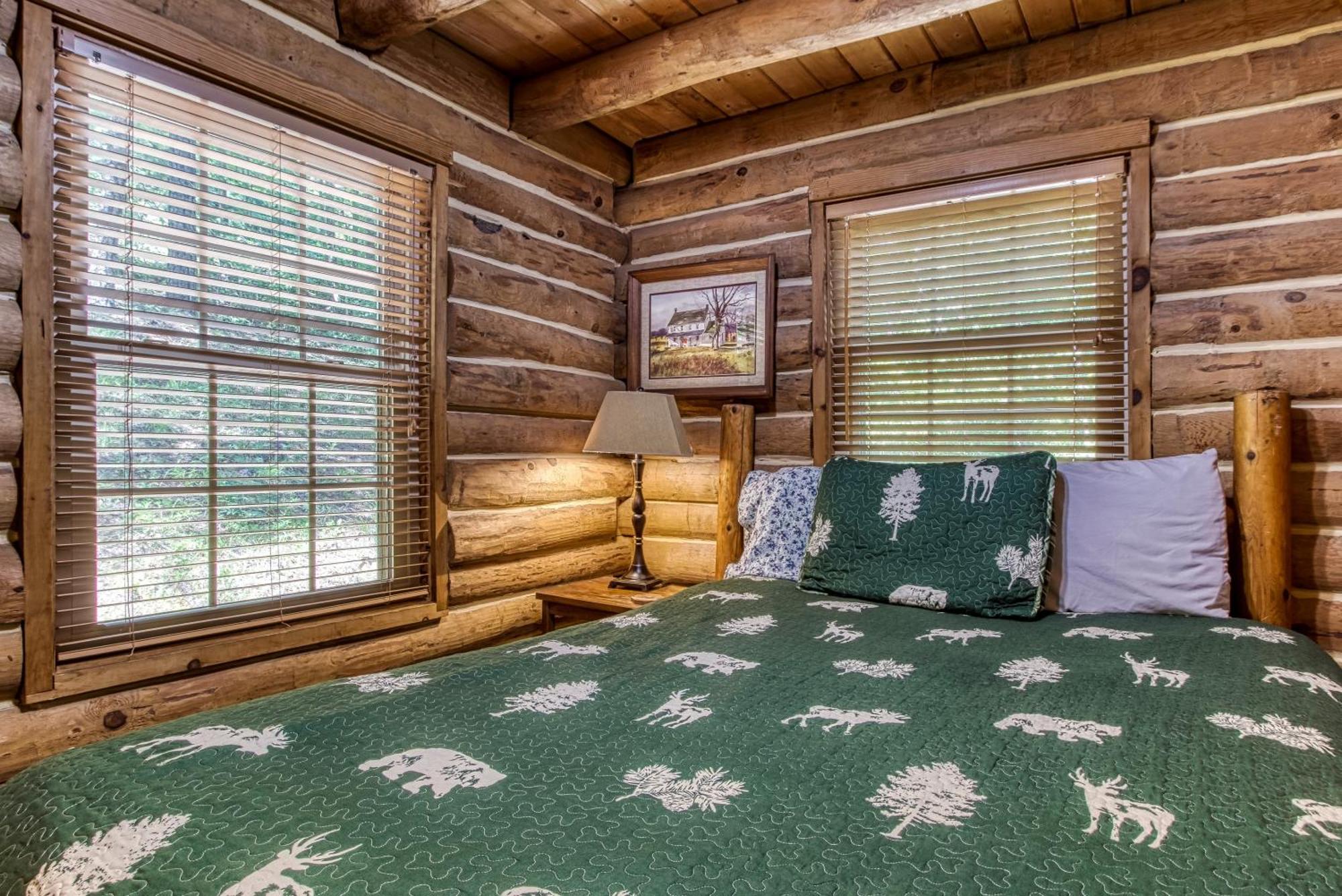Very Private, Real Log Cabin With Hot Tub! Sevierville Luaran gambar