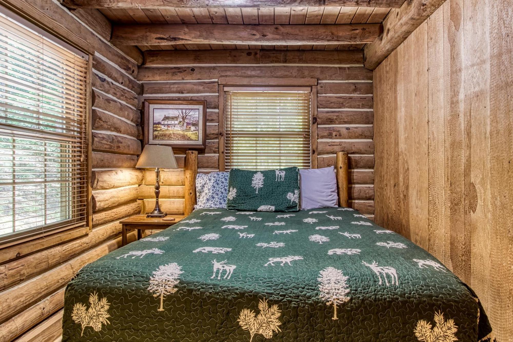 Very Private, Real Log Cabin With Hot Tub! Sevierville Luaran gambar