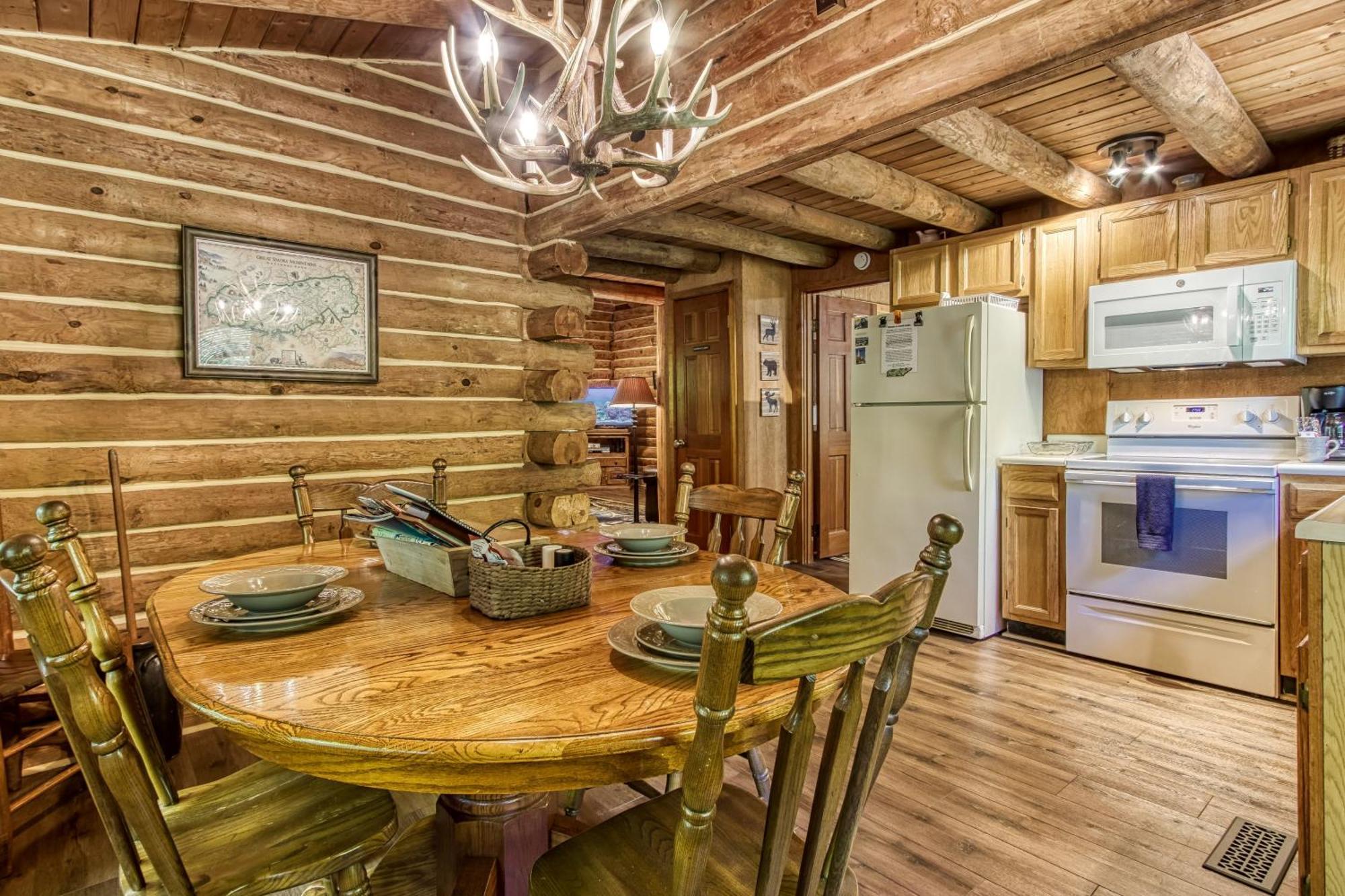 Very Private, Real Log Cabin With Hot Tub! Sevierville Luaran gambar